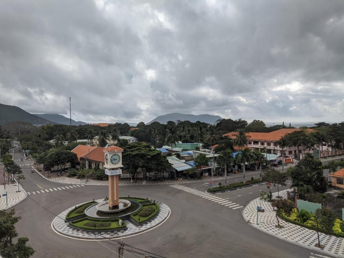Sao Mai Hotel Chi Khu Co Ong Экстерьер фото